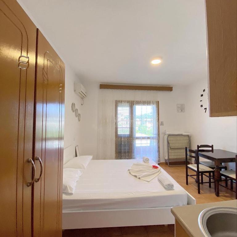 Arlind'S Apartaments Vlorë Exterior foto