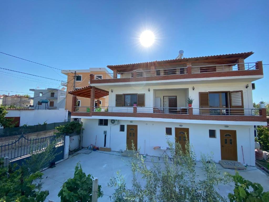 Arlind'S Apartaments Vlorë Exterior foto