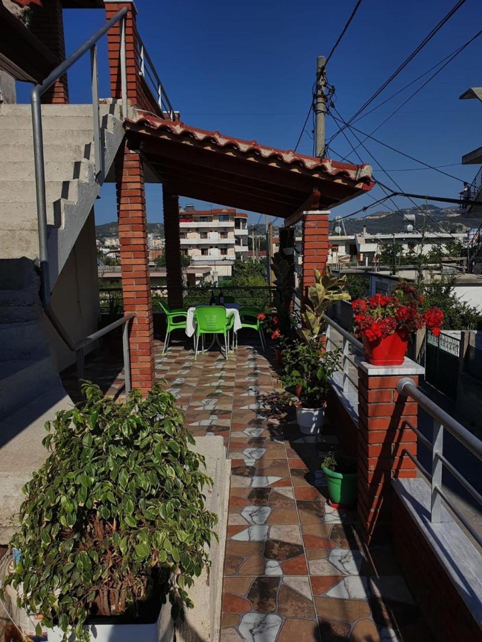 Arlind'S Apartaments Vlorë Exterior foto