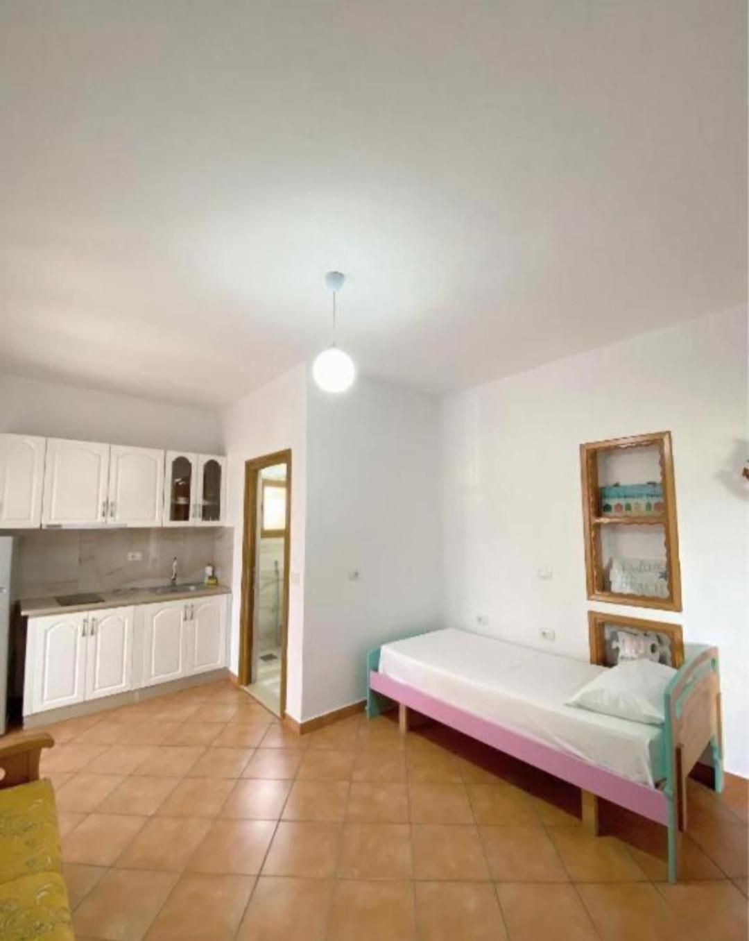 Arlind'S Apartaments Vlorë Exterior foto