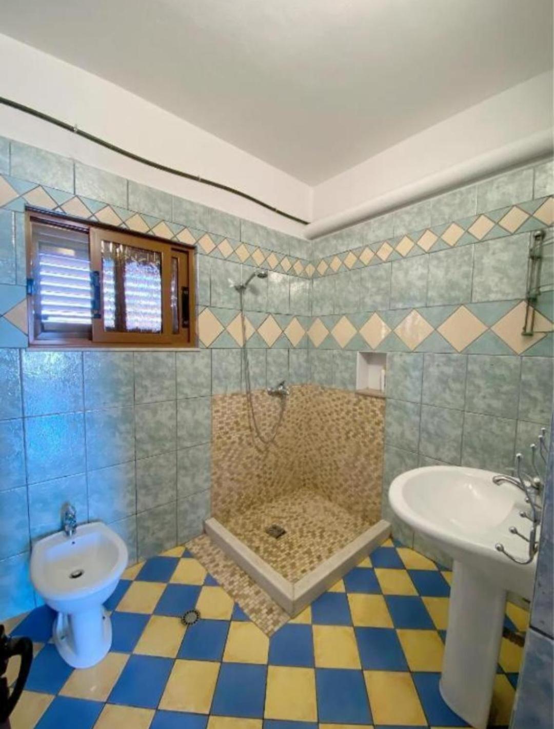 Arlind'S Apartaments Vlorë Exterior foto