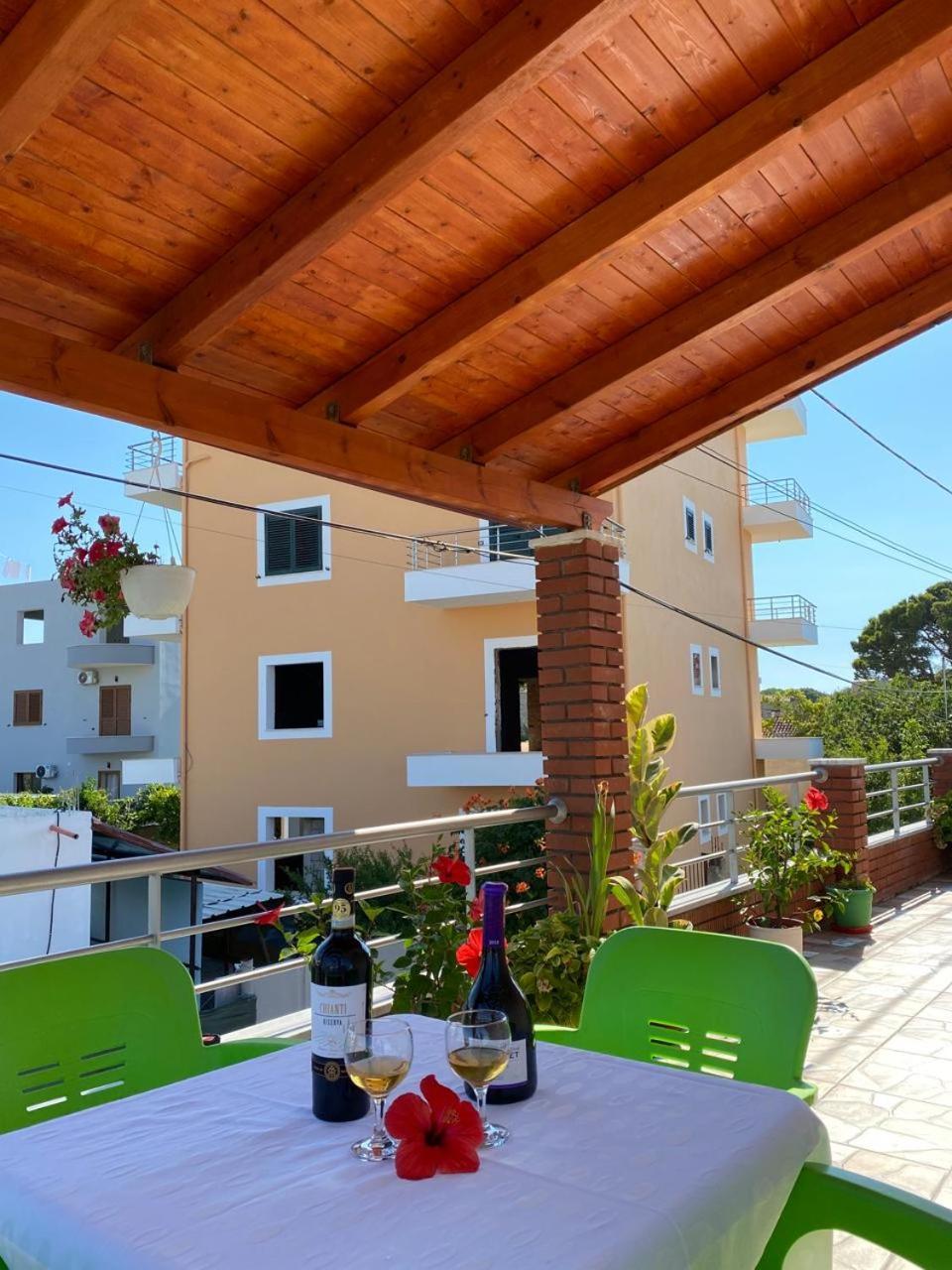Arlind'S Apartaments Vlorë Exterior foto
